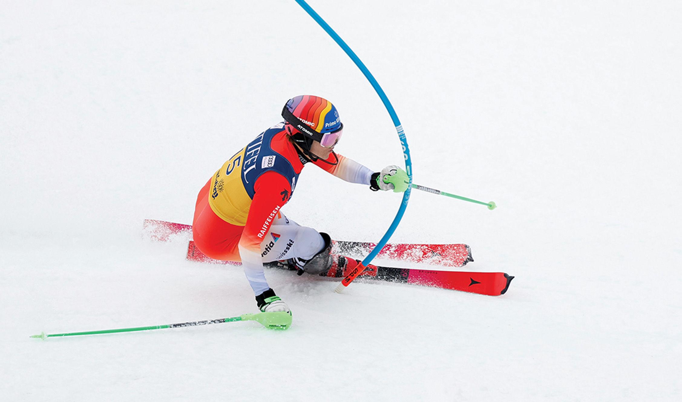 Skier racing