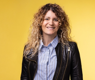 Woman wearing collard shirt and blazer