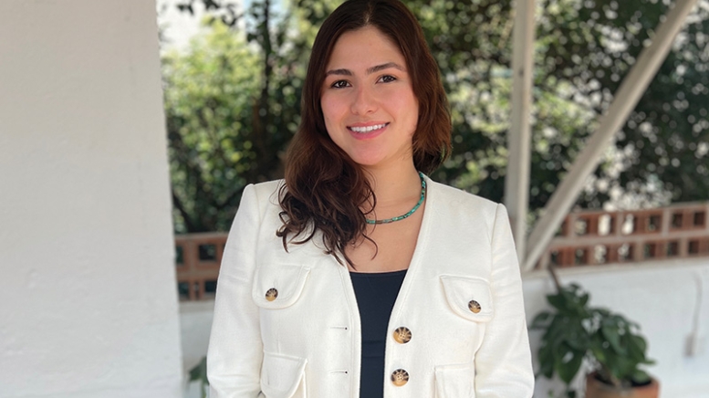 Headshot of Adriana Chavira Ochoa