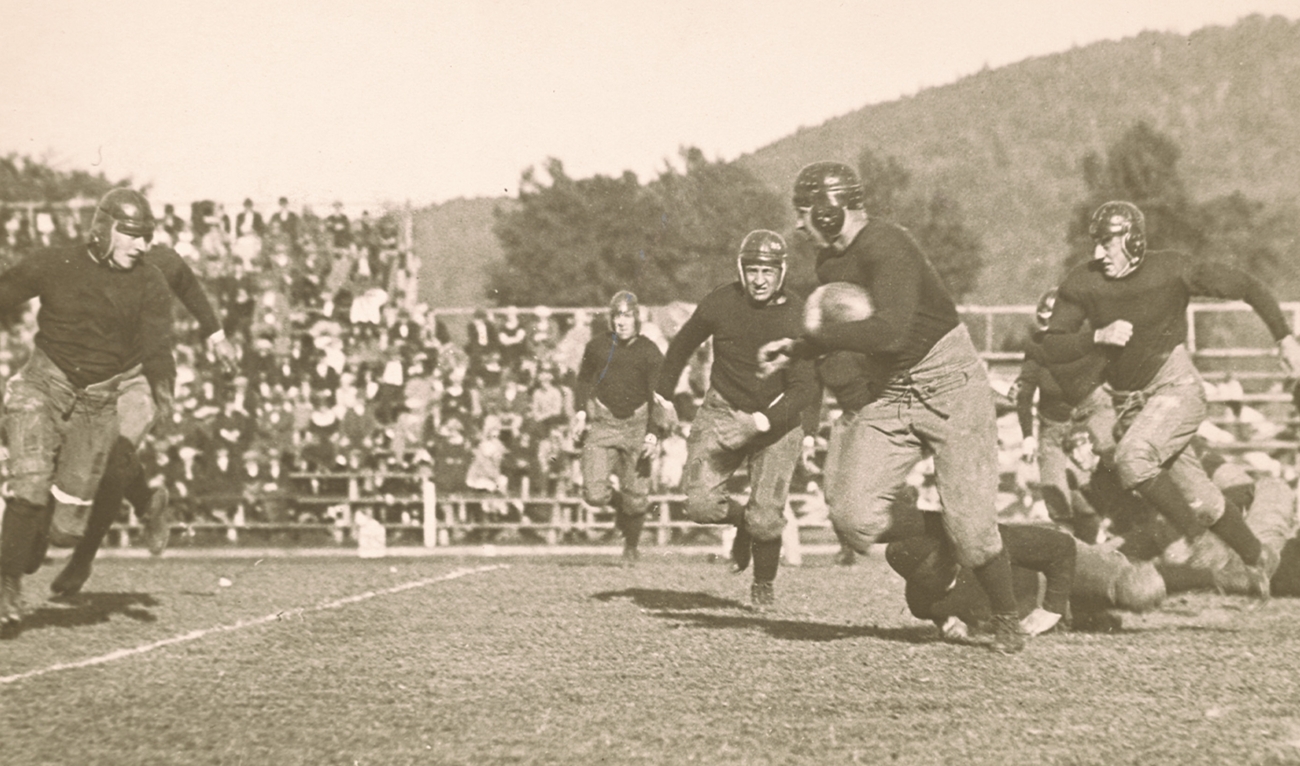 Football game in 1925